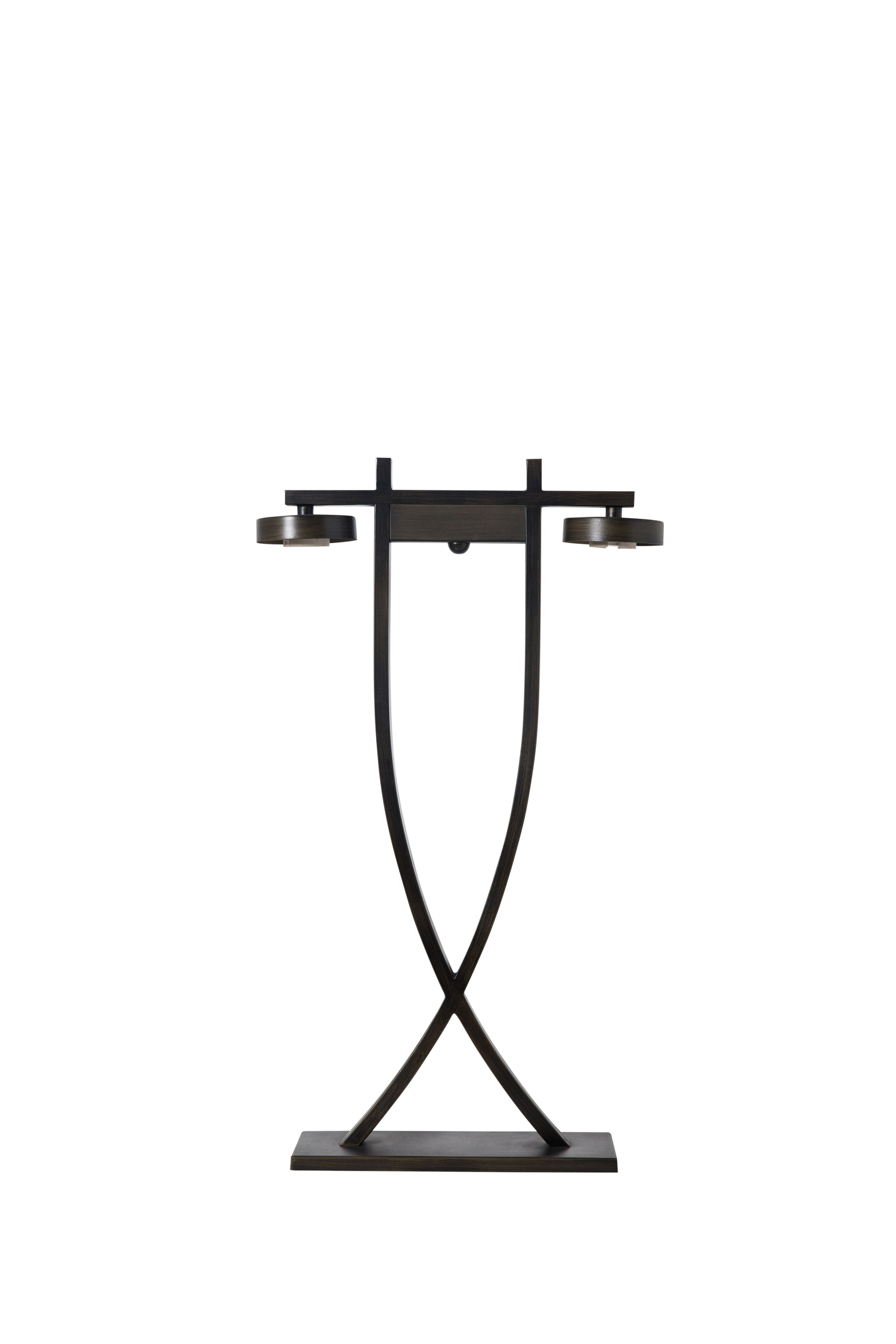 Metal table lamp